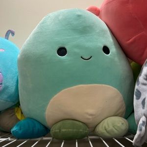 SQUISHMALLOW Olga octopus